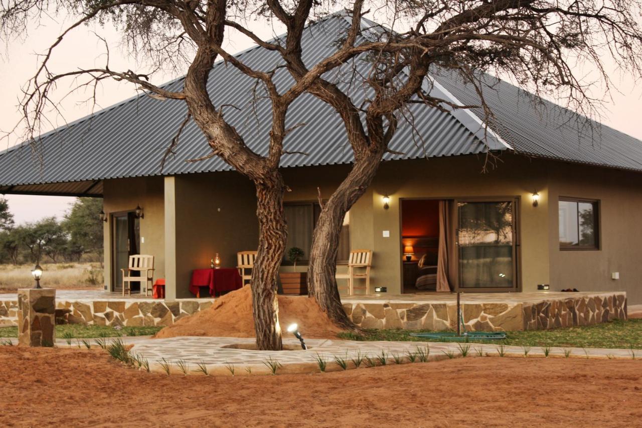 Africa Awaits Lodge & Safaris Gobabis Exterior foto